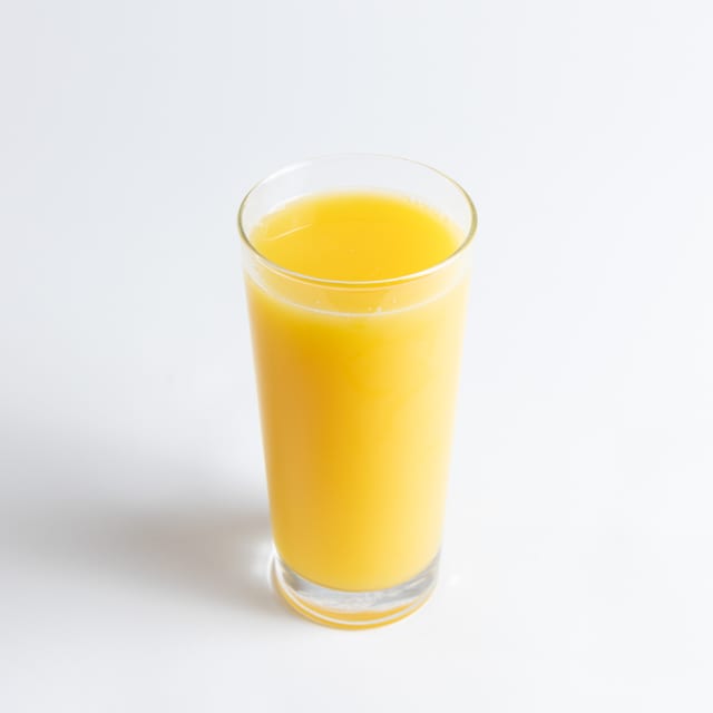 FRESH ORANGE JUICE (12 OZ.).