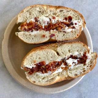 BAGLE W/ CREAM CHEESE & TURKEY BACON